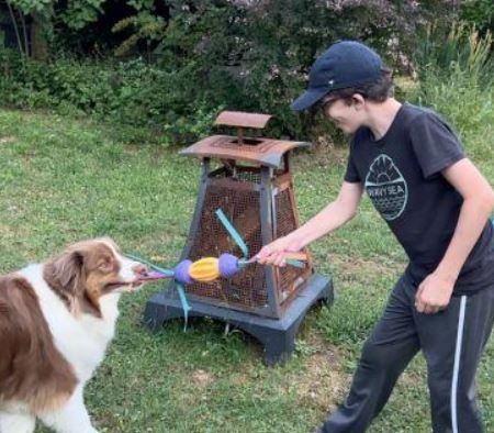 Axel et Rio, le chien accompagnateur